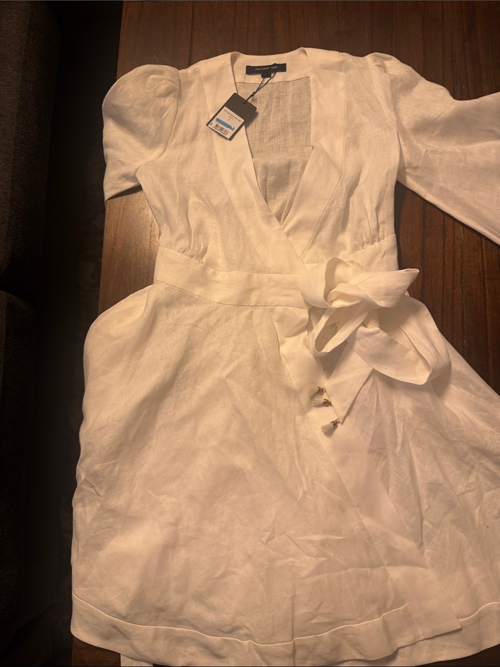 BNWT Jim Thompson size 6 Linen Wrap Dress with Puff Sleeves - White